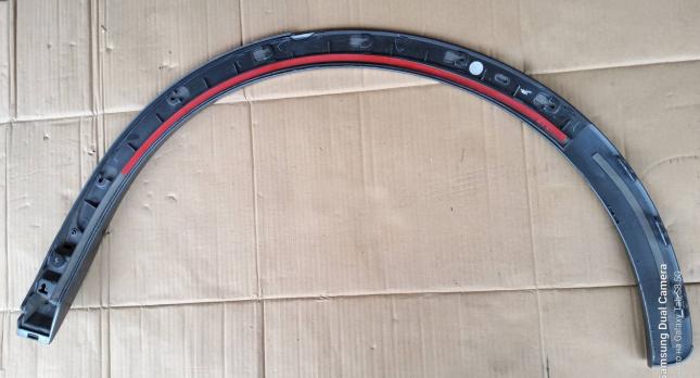 Молдинги, накладки Audi Q7 8U0853818