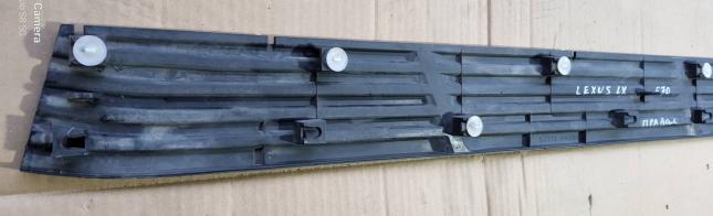 Накладка порога Lexus LX 570 511716A180