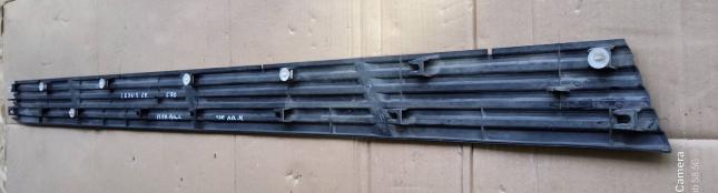 Накладка порога Lexus LX 570 511716A180