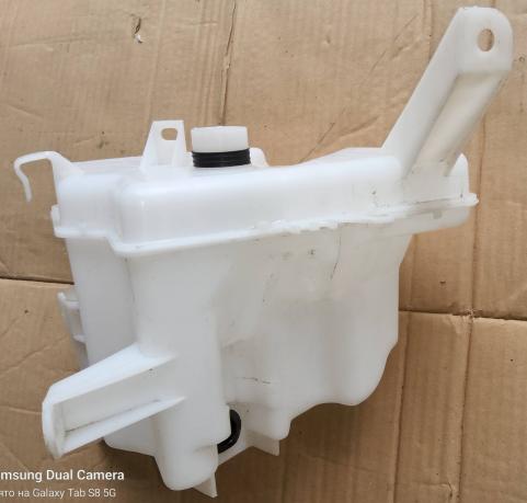 Бачок омывателя Toyota Corolla E15 060851264
