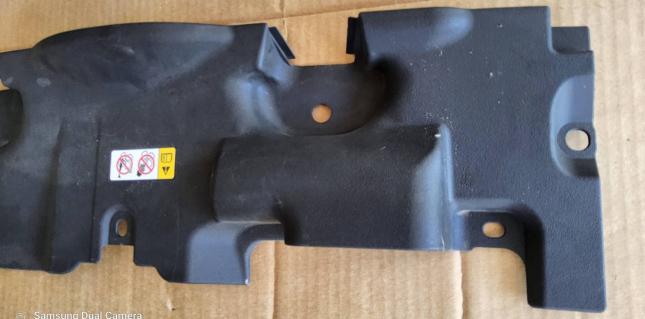 Накладка радиатора верхняя Toyota RAV 4 5 A50 16681-25010