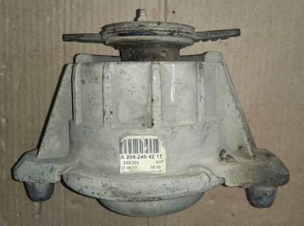 Подушка двигателя Mercedes C-class A204 240 42 17