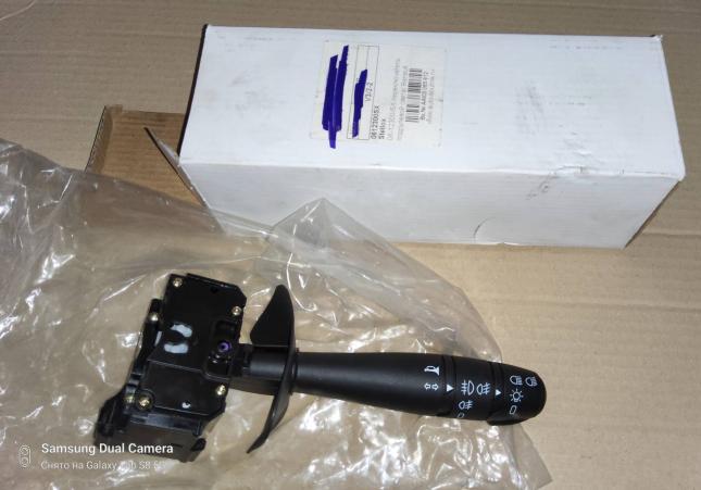 Переключатель подрулевой Renault Logan 06-12300SX