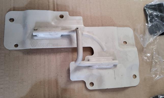 Кронштейн замка капота Renault Captur 65 61 619 11R