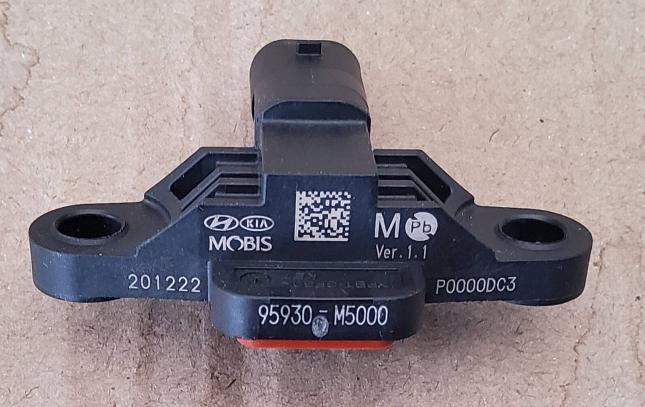 Датчик удара Kia K5 95930M5000