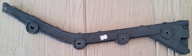 Кронштейн бампера Skoda Rapid 60U807394
