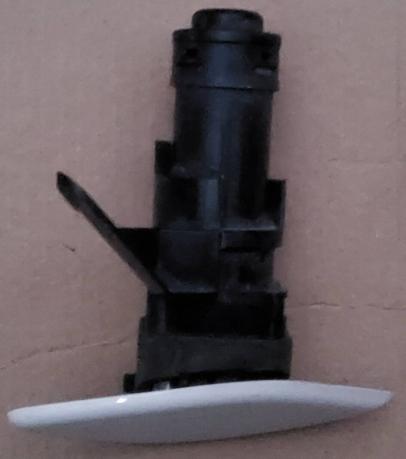 Форсунка омывателя фар Mazda 3 BBP25182X