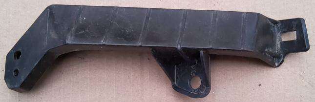 Кронштейн бампера Hyundai Creta 86525BW000
