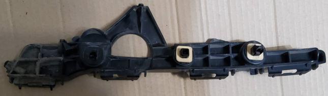 Кронштейн бампера Toyota RAV 4 5215642010