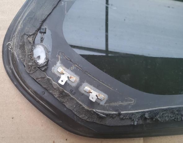 Форточка задней правой двери Toyota RAV 4 43R-006723