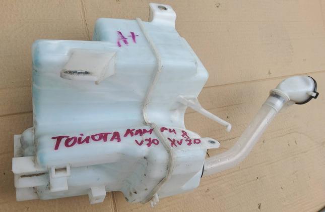 Бачок омывателя Toyota Camry XV70 85355-33200