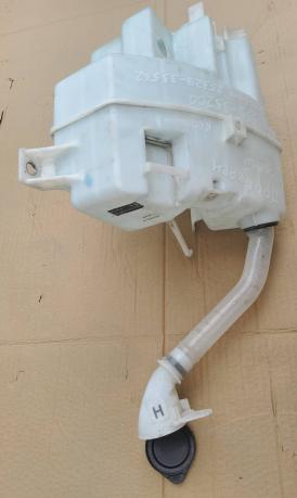 Бачок омывателя Toyota Camry XV70 85355-33200
