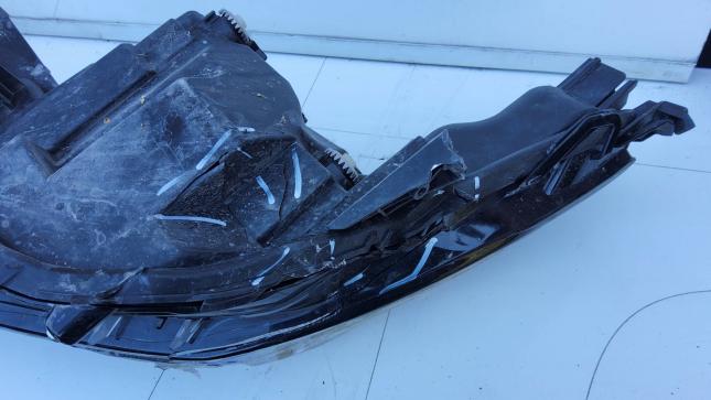 Блок фара правая Toyota Camry V70 81145 -33E11