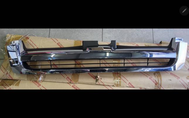 Решетка радиатора Toyota HiAce 53111-26370