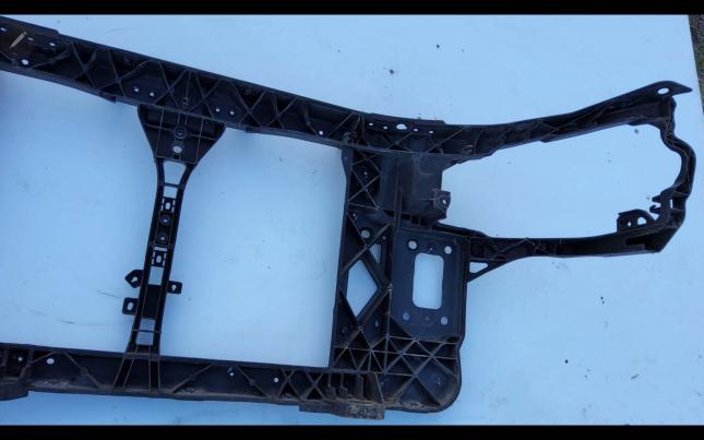 Панель передняя (телевизор) Hyundai i30 641012R000