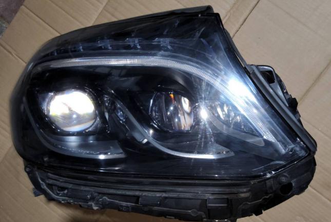 Блок фара правая Mercedes X166 GL/GLS A1669064603