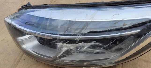 Фара Renault captur правая 260605214R 260605214R