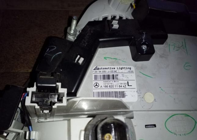 Фонарь задний мерседес GLS 166 А 1669067301 1111111