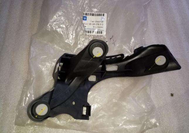 Крeпление бампера Opel Astra 13 143 106 LH 13143106