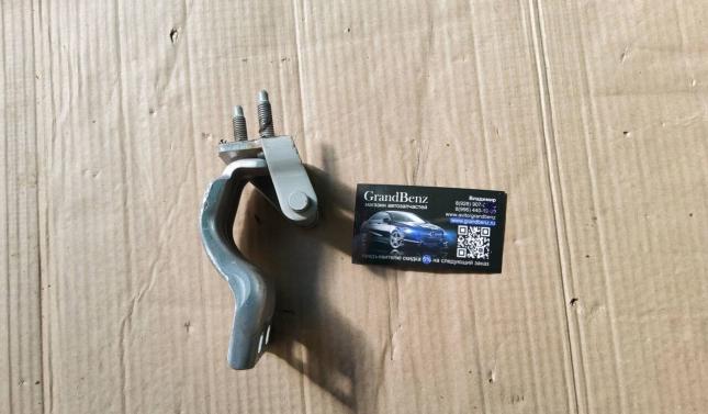 Петля багажника Volkswagen Passat B7 3c9827302d