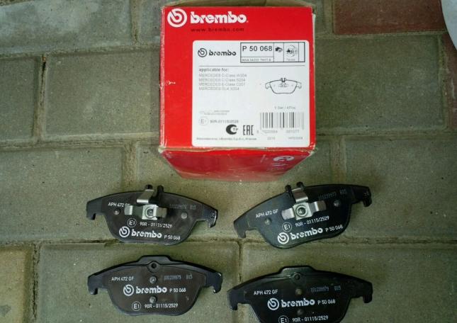 Тормозные колодки Mercedes W204 brembo R 50 068 R 50 068