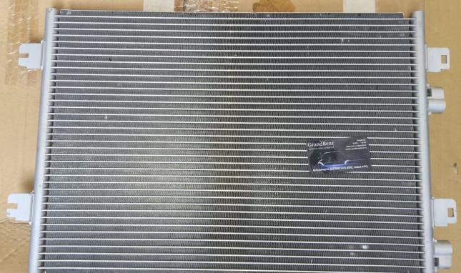 Радиатор кондиционера Renault Duster 921007794R 921007794R