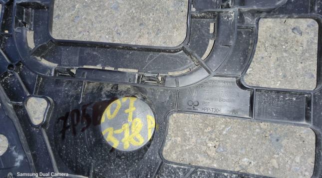 Кронштейн бампера Porsche Cayenne 7P5807378A 7P5807378A