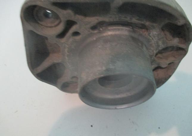 Опора Mercedes GLK A 2043230120 A 2043230120