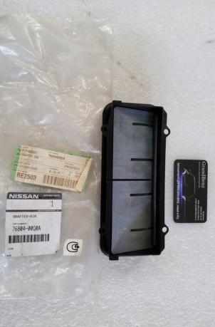 Дефлектор воздушный Nissan 7680400Q0A 7680400Q0A