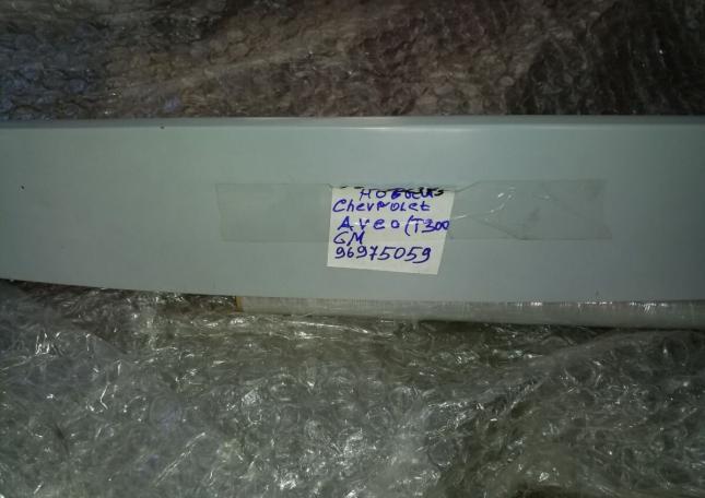 Спойлер багажника Chevrolet Aveo GM 95972315 95972315