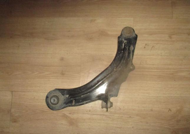 Рычаг подвески Renault Captur 82 00 298 455 82 00 298 455