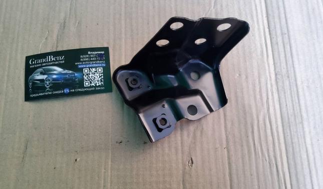 Кронштейн крыла Toyota Camry V70 5383633120
