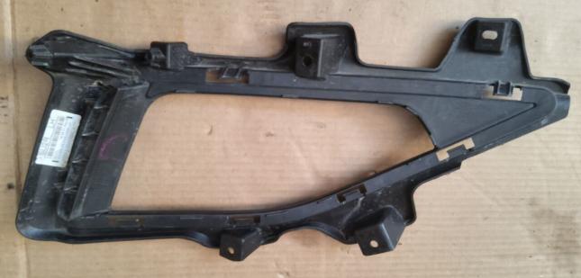 Рамка противотуманной фары левая Hyundai Creta 2 86563BW000CA
