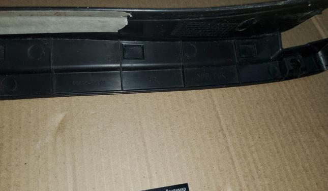 Накладка крыла внутренняя Toyota 53825-06090 53825-06090