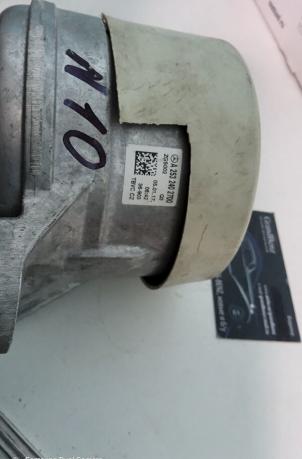 Подушка двигателя Mercedes X253 A2532402700 A2532402700