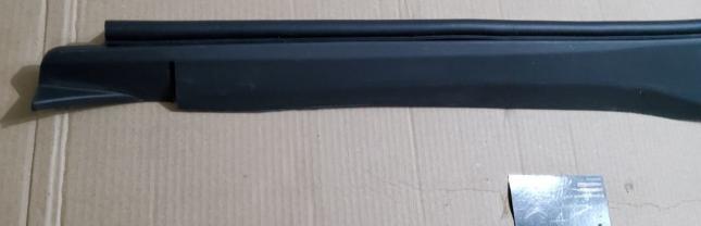 Накладка крыла внутренняя Toyota 53825-06090 53825-06090