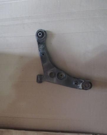 Рычаг подвески Mitsubishi Lancer 2003-2008 CA11252