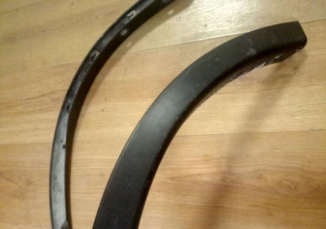Накладка крыла переднего Nissan X-trail 2014-16 63861-4CM0A