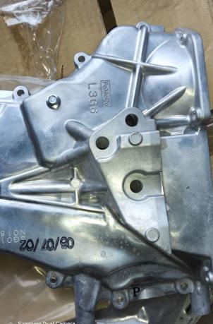 Крышка лобовая грм Mazda MPV L3 L3G610500