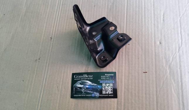 Кронштейн крыла Toyota Camry V70 5383633120