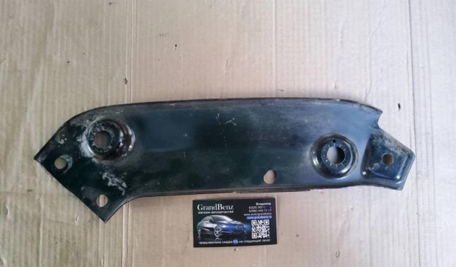 Крепления фары Volkswagen Jetta 6 5C6805931