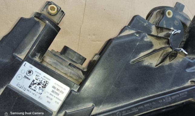Блок фара Skoda Rapid 60U941019
