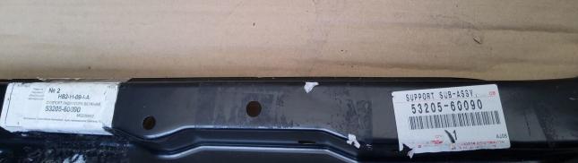 Панель радиатора Toyota Land Cruiser Prado 150 53205-60090
