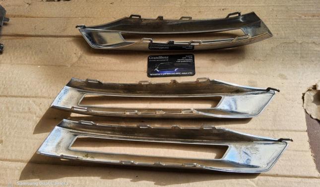 Хром накладка туманки Mercedes GLK204 A2048853974 A2048853974