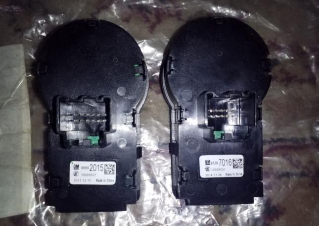 Переключатель света Chevrolet Cruze 13301749 13301749