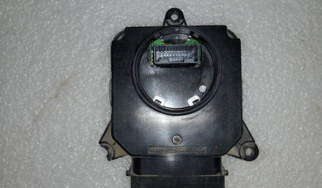 Блок розжига Toyota Camriy V70 2019 8990733060 8990733060