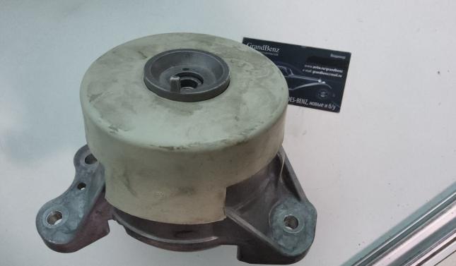 Подушка двигателя Mercedes X253 A2532402700 A2532402700