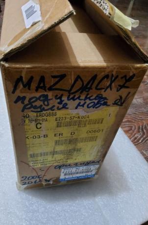 Подушка безопасности водителя mazda CX7 E223-57-K00A
