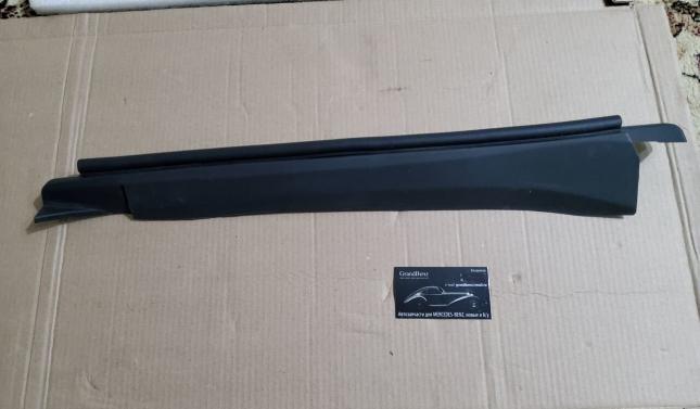 Накладка крыла внутренняя Toyota 53825-06090 53825-06090