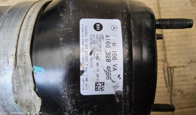 Амортизатор передний Mercedes W166 GL166 X166 A1663204566